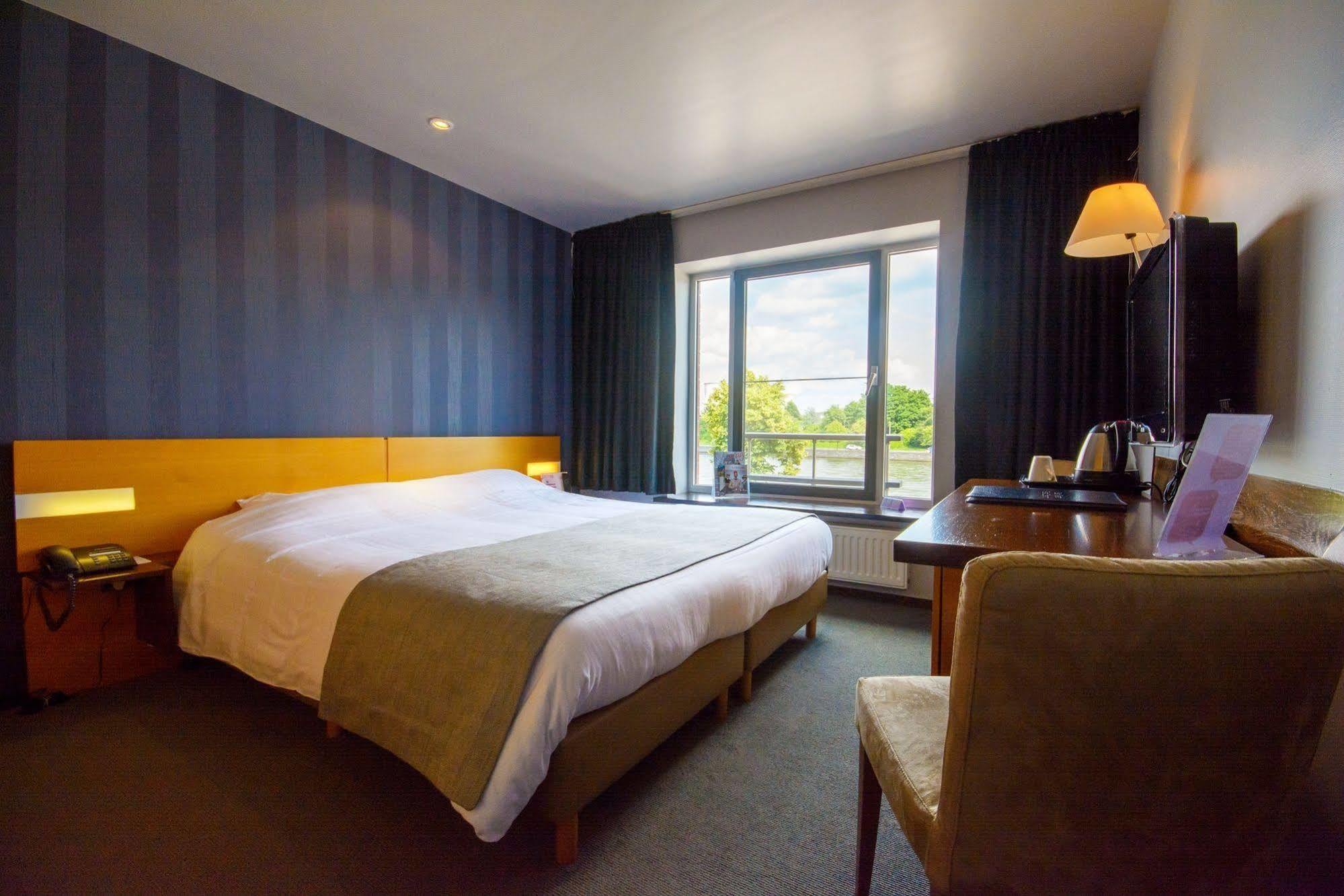 Hotel Sirius อุย ภายนอก รูปภาพ