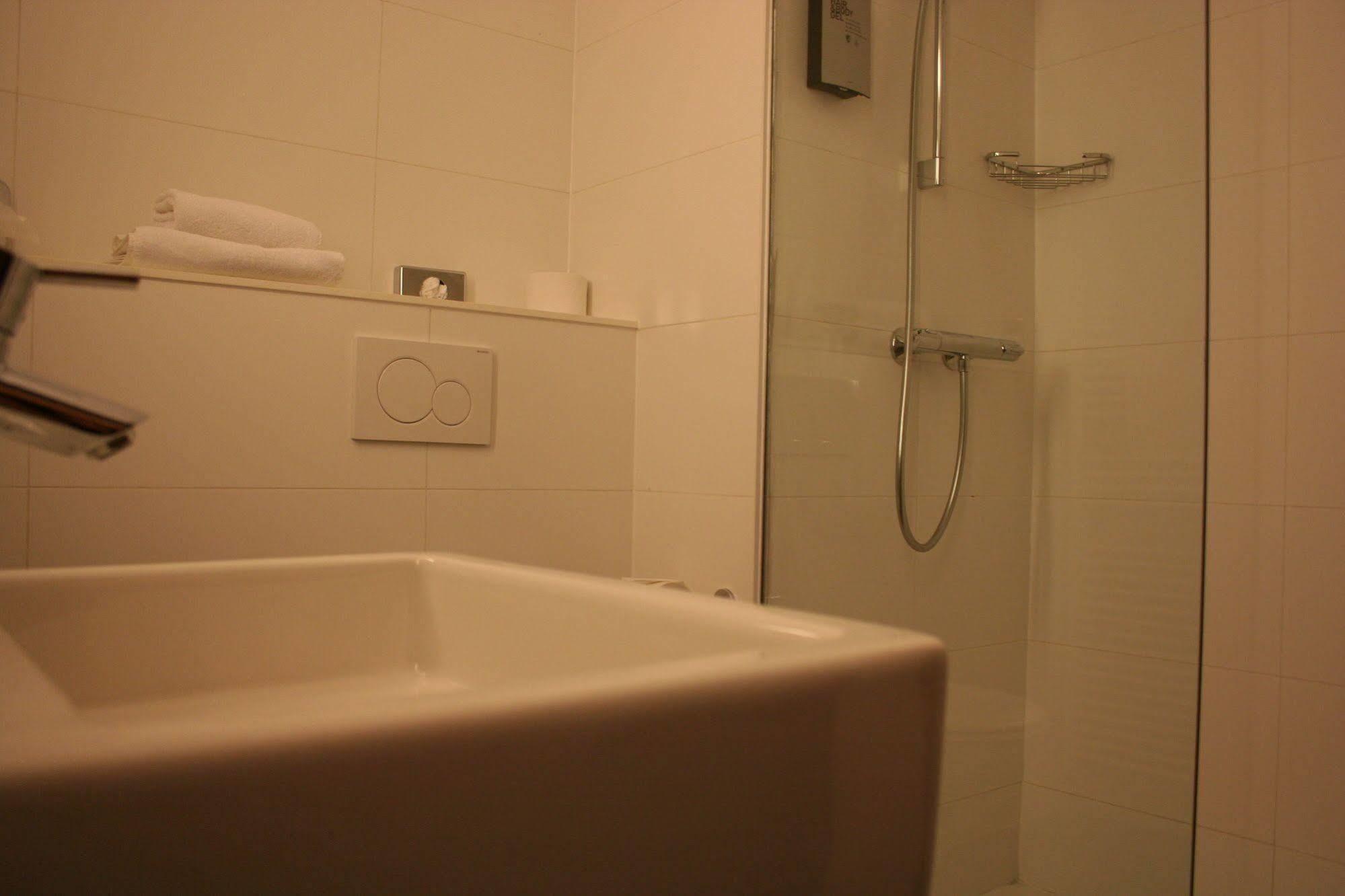 Hotel Sirius อุย ภายนอก รูปภาพ